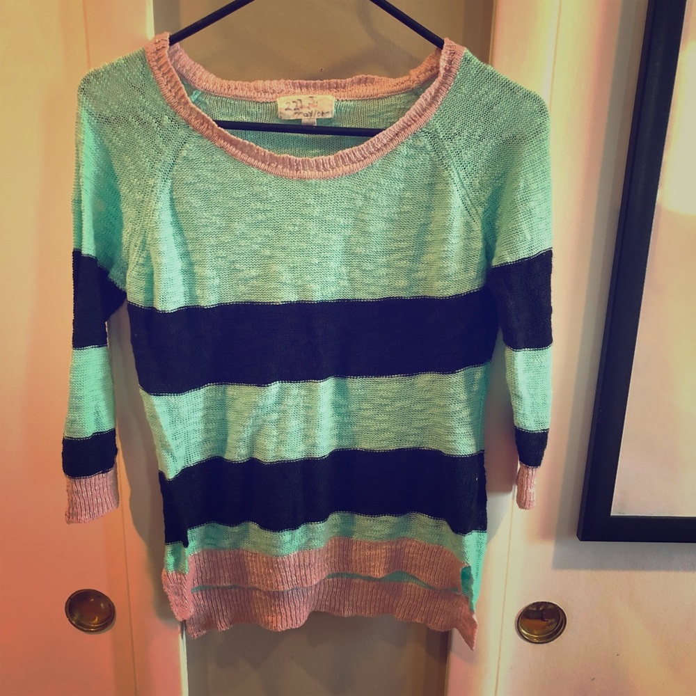 Cute  knit sweater